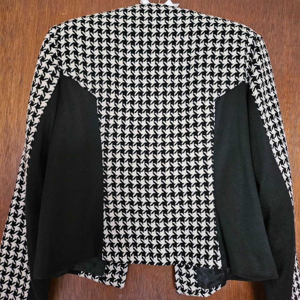 Large Houndstooth With Black Color Block Cropped … - image 2